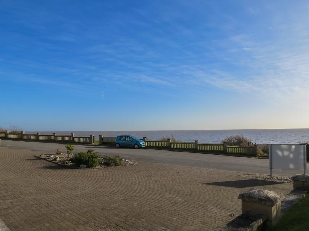 Ogilvie Lodge Apartment Thorpeness Bagian luar foto
